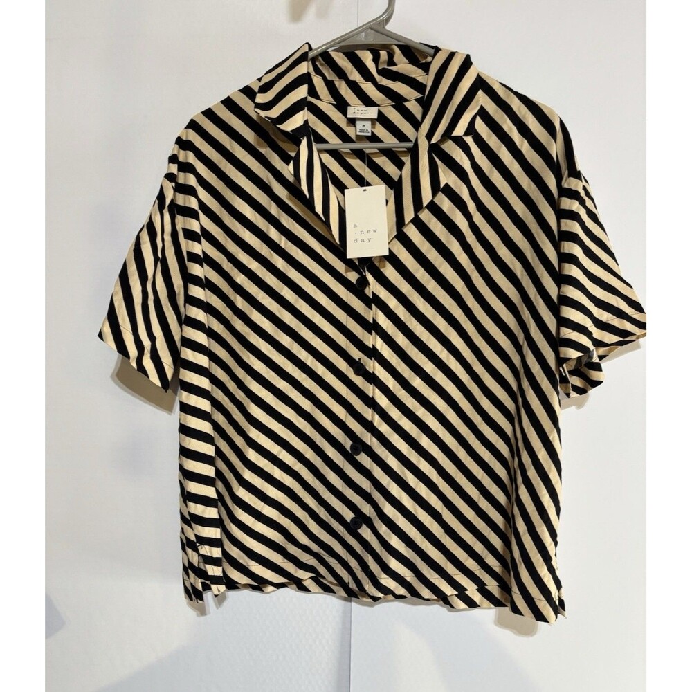 A New Day Women Med Button Up Front Blouse Stripe V neck Black/Tan Chest 41" NWT